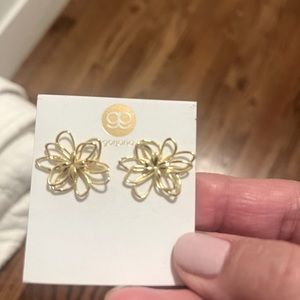 Gorjana Flower Earrings